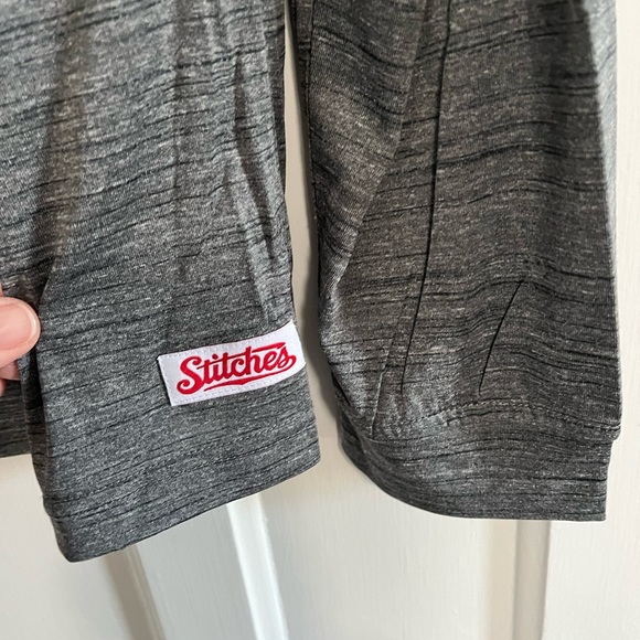 NY Yankees 1/4 Zip Pullover - Picture 7 of 7